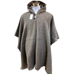Poncho artesanal | lana de oveja | modelo Patagonia