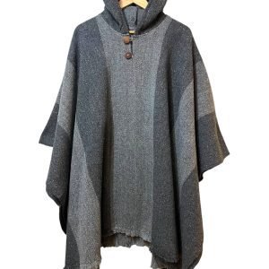 Poncho artesanal | lana de oveja | modelo Cordillera