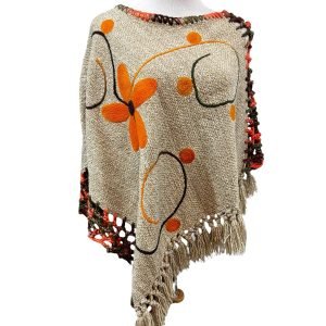 Poncho artesanal de lana – Modelo Copihue | Tejido a telar en Chile