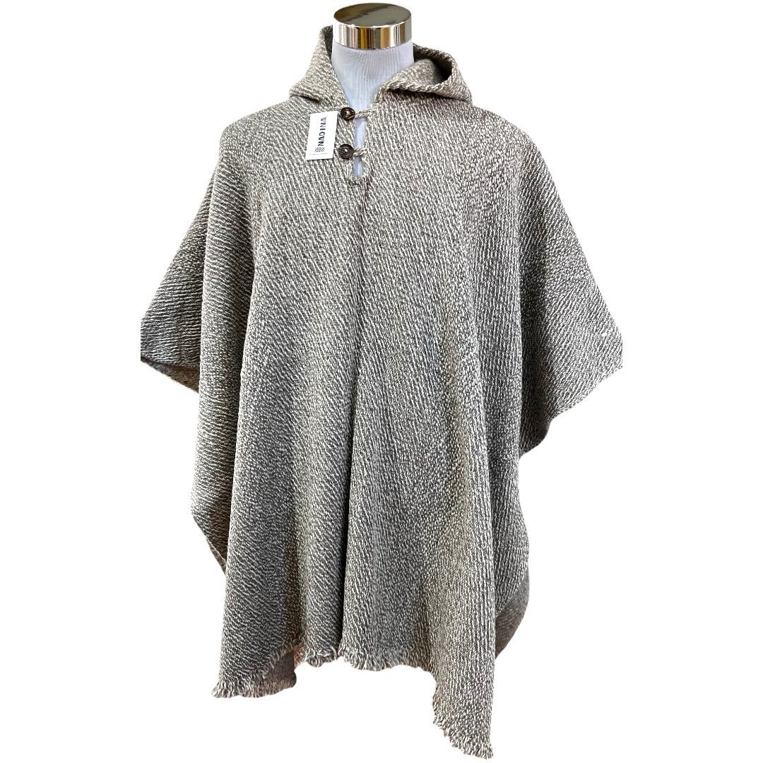 Poncho artesanal de lana modelo Patagonia